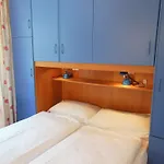 Banana Aparthotel *