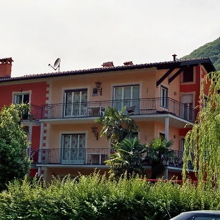 Apartahotel Banana Cannobio