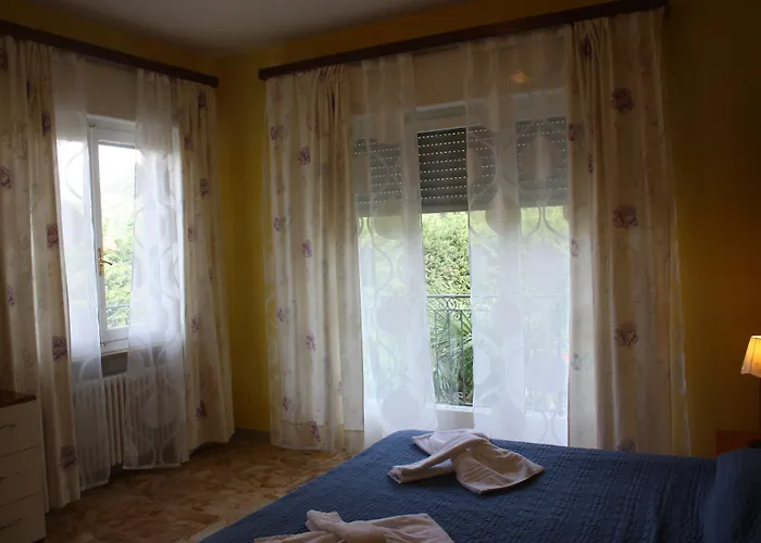 Banana Aparthotel Cannobio